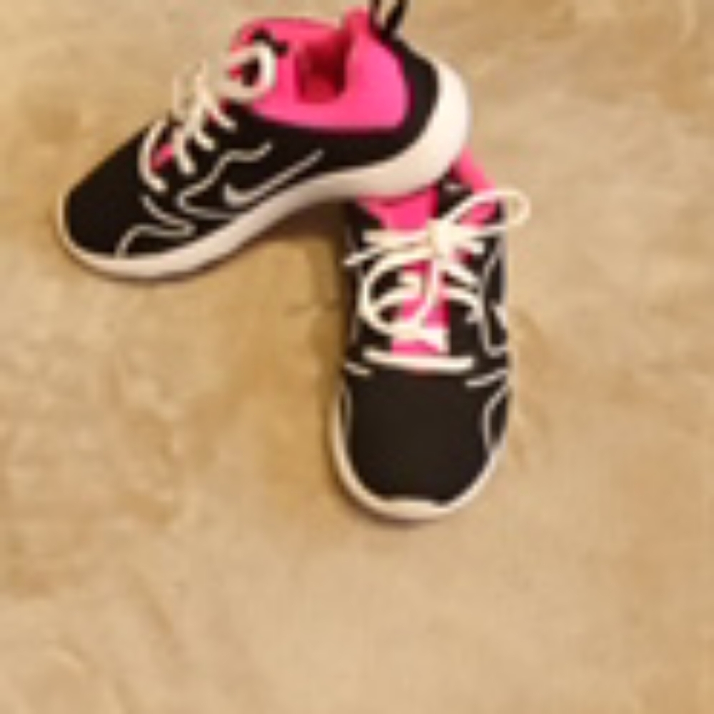 Kids sneakers